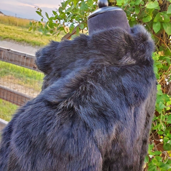 Somerset Furs Los Angeles Solid Black 100% Pure Rabbit Fur Coat Size Medium NWOT - Picture 10 of 16